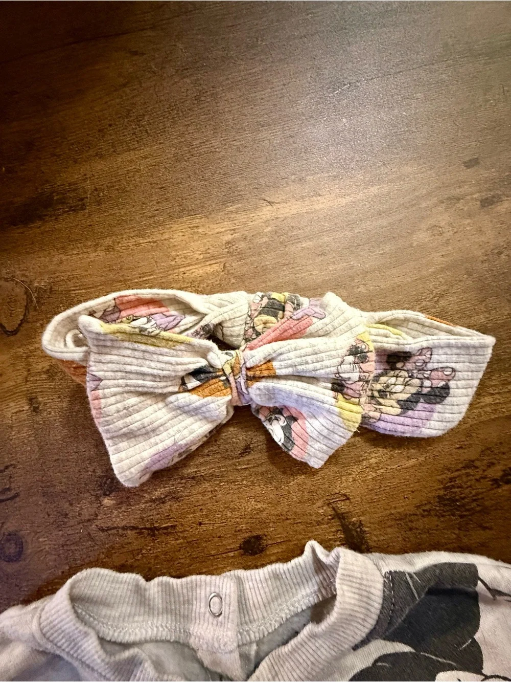 Disney Pastel Pink & Lavender Minnie, Daisy & Figaro Pullover